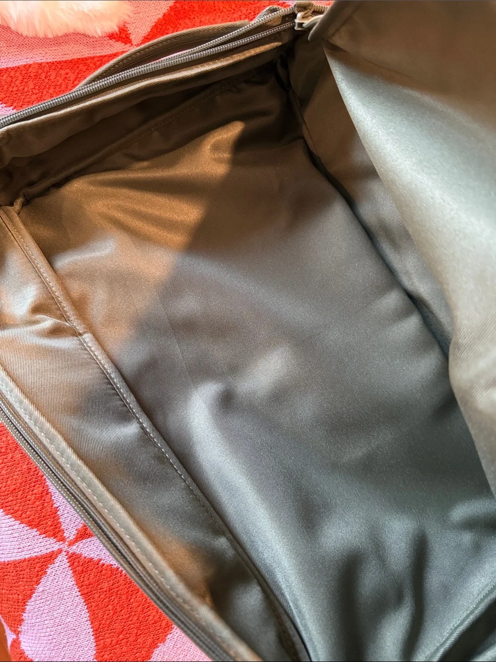 BEIS olive green